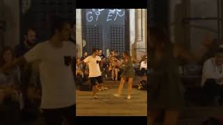 Couple Dancing On Street #shorts #dance #music