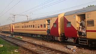 14512-Saharanpur Prayagaraj Sangam  Nauchandi Express Departure For Lucknow Outer | ICF Coaches