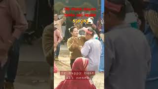 joget happy nenek aki aki, yang muda lewat. joget tiktok