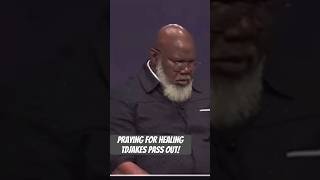 Td Jakes PassOut! Pray for Healing! #tdjakes #Church #Trendingvideos #shorts #godswork #prayertime