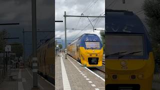 #treinleven virm 9504 komt door Vlissingen Souburg