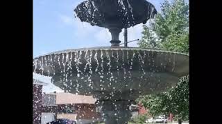 Water fountain slow mo