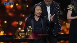 Indonesian Actor Muhammad Khan dedicates his IMAA Award to Shah Rukh Khan!