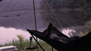 #Camping  : Sleep by the lake