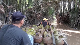 Bawa "Kapal Gas" Mengarungi Sungai