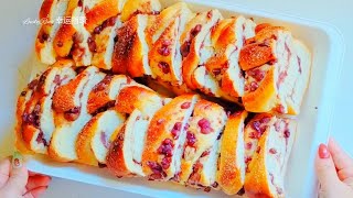 Red Bean bread 🍞 #baking #breakfast #bread #chinesefood #christmas