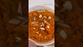 Quick gajar halwa in cooker #shorts #gajarkahalwa #dessert #kuchmeethahojaye