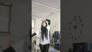 Hey sexy ladies (dance TikTok ) Viral #dance #danceshorts #shorts #rorenza