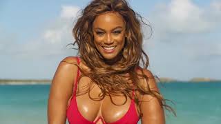 Tyra Banks busty in sexy bikini #3. VIDEO LOOP!