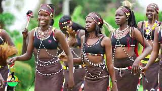 Twic Mayardit Nairobi Cultural dancers- Muor Angok (Official Dance Video)