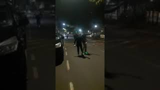 Rolê noturno com patins inline