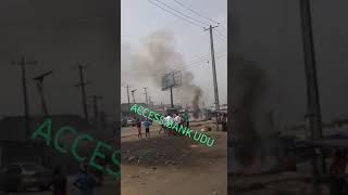 Angry Youths Burn Access Bank in Udu Area Of Warri, Delta State