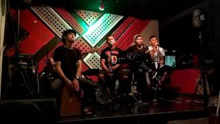 Kerispatih - Bila Rasaku Ini Rasamu Cover by MenPlus at DiVi Cade and Resto