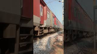 12346 Saraighat Super Fast Express #short #viral #Dangerspeed