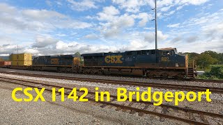 CSX Container / Autorack Train I142 in Bridgeport with 880, 7504