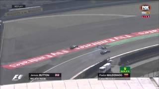 Copia di China2015 Button Crashes Into Maldonado