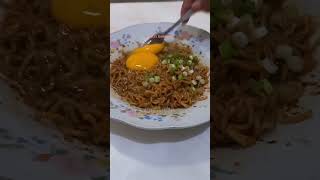 Cara membuat martabak indomie telor #shortvideo