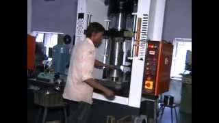 DEEPDRAWING HYDRAULIC PRESS / CTYPE PRESS