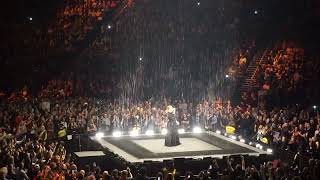 Set Fire To The Rain - Adele, Manchester Arena 07/03/2016