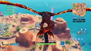 DANCE BETWEEN 3 DINOSAURS FORTNITE SEASON 8