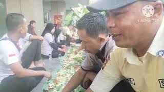 Riungan Makan Bersama Teman Teman