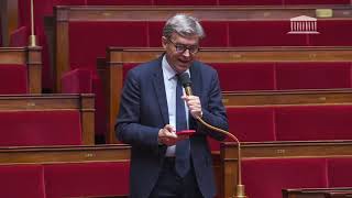 J'interroge le gouvernement sur la situation des salariés licenciés par l'entreprise Place du marché