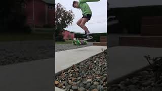 Slow motion kickflip