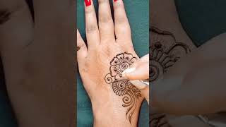 Unique 🥰 And 😍 Stylish Mehndi Design For Back Hand #shorts #mehndi #mehndidesign