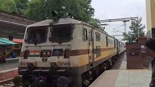 Anand-Nadiad on Board Jabalpur Somnath(veraval)Express