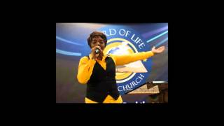 Praise Medley (Yahweh)  - Nelly Wafula