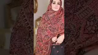 #youtubeshorts #shortsvideo #viralshorts ||Sardion mea Garam Shawl leny k Different Style