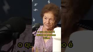 Vovó Maria, 87 anos e ainda trazendo felicidade para nós com a risada mais linda da internet