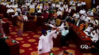 Brawl in Ghana's parliament - 2021