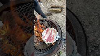 Two step meal to make when camping⛺️👨‍🍳😋#youtubeshorts #2023 #cooking #woods #camping #wtf #diy