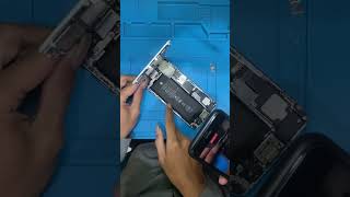 Baterai hamil dan soketnya pada ilang #iphone6plus #gantibaterai #candraapplesolution #servisiphone