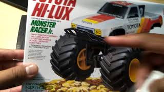 Tamiya Toyota Hilux 1/32 Unboxing