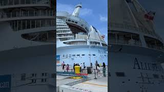 Royal Caribbean Allure of the seas & Anthem of the seas jointly ducked in Bahamas#ship#mega#views