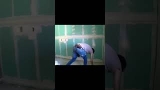 VEJA como é FÁCIL aplicar FITA DE PAPEL em DRYWALL #shorts #short #viral #lifehacks #drywall #diy