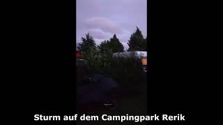 Sturm auf dem Campingplatz / Hält die Markise? #shorts