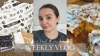 WEEKLY VLOG | baking, haul & random chats