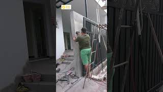 Proses Pemasangan Pintu Pagar Besi Belakang Rumah