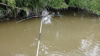 nangkap ikan gunakan alat unik