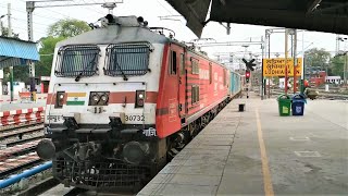 (02715) SACHKHAND (COVID-19) SPECIAL Arriving At Ludhiana Junction With (GZB) WAP7 Locomotive.!