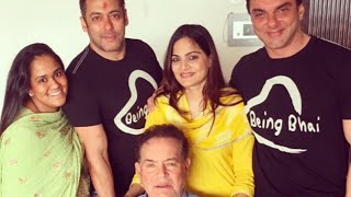 Salman Khan With His Lovely Family / Bro Arbaaz & Sohail Khan! Sister Arpita & Alvira #salmankhan