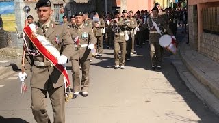 BRIGATA SASSARI: LA BANDA IN PARATA A SAN NICOLO' D'ARCIDANO