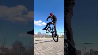 Bmx 180 DownLash to Rebate to Overtaker! 👊 #bmx #flatland #stunt #tricks #rider #ridebmx #bikes