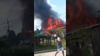 fuerte incendio en el choco