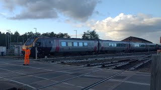 220xxx and 220xxx arrive into Exeter St Davids 27/9/24