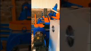 rotary spindleless 5 feet & debarker 5 feet new machine test running peeling process