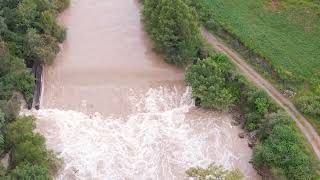 Río mixteco apunto del desborde en san juan mixtepec por las fuertes lluvias del huracán John